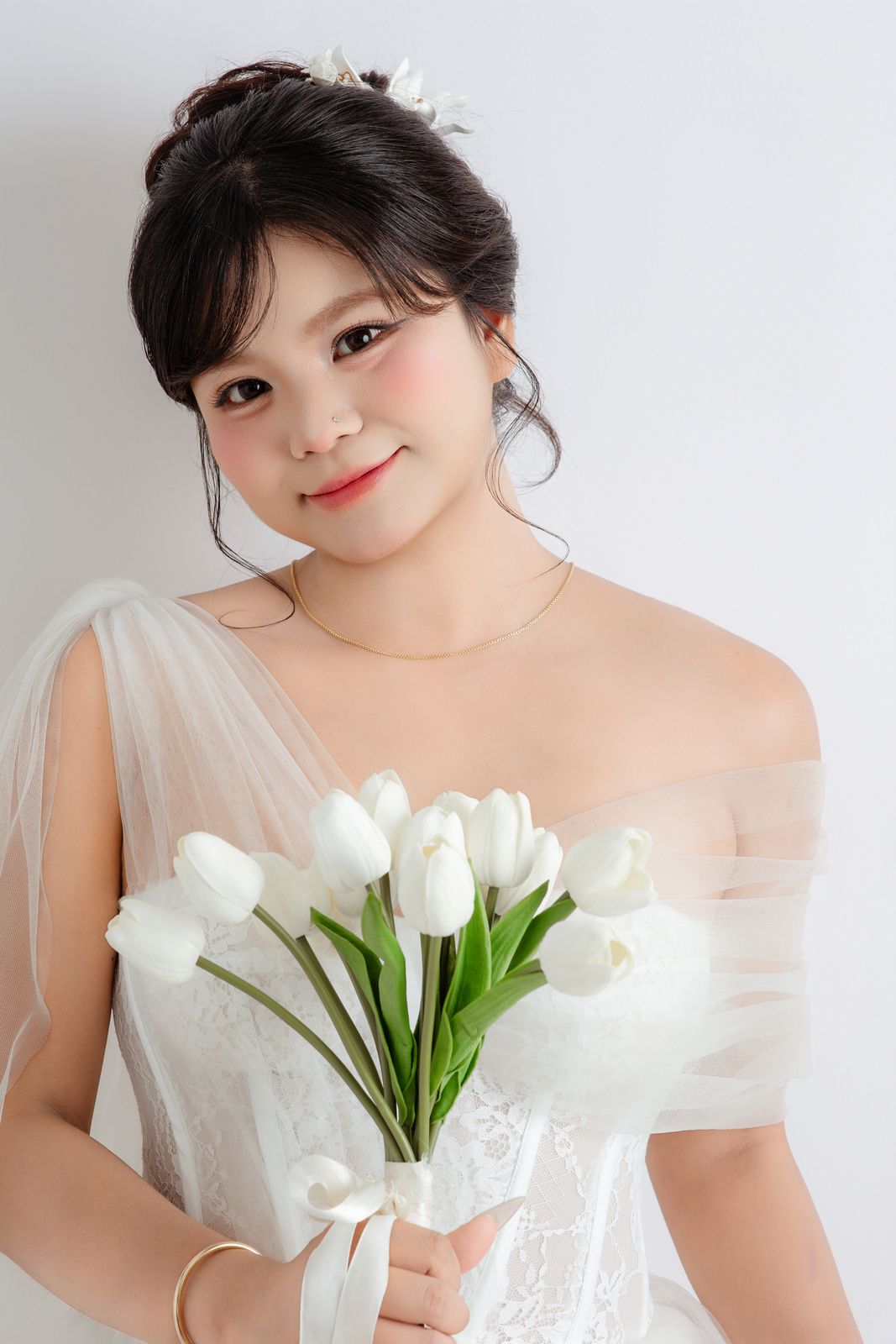 Cô dâu Dương Võ Hoài Thương